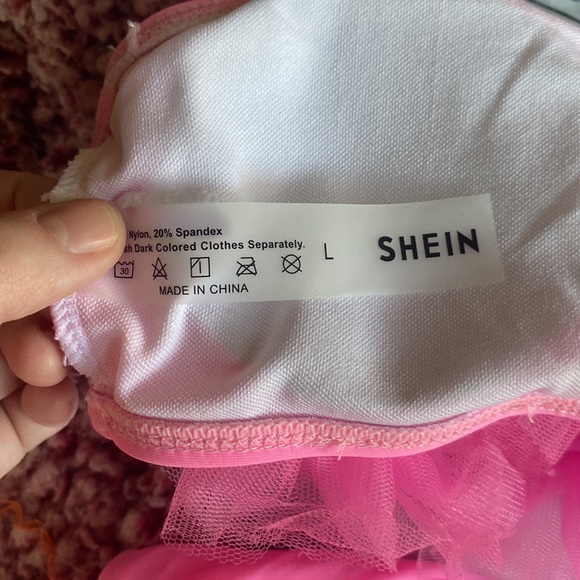 Pink Ruffle Shein Bikin - Picture 5 of 5